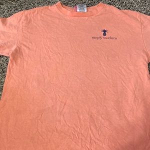 I am selling a simply Southern shirt that’s been worn once